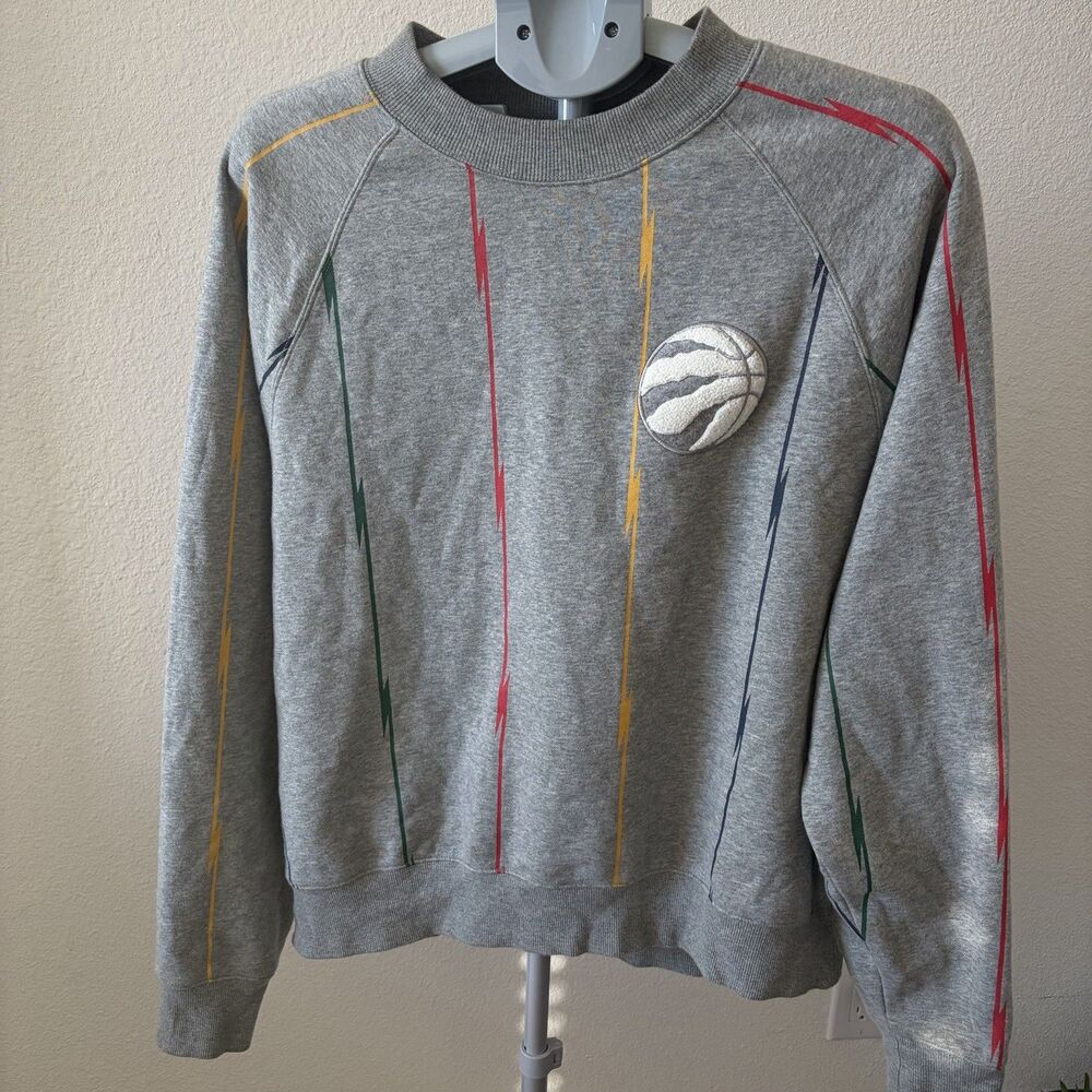 Toronto Raptors NBA Crewneck Sweatshirt Unisex SM‎ Gray Multicolor Striped 2021